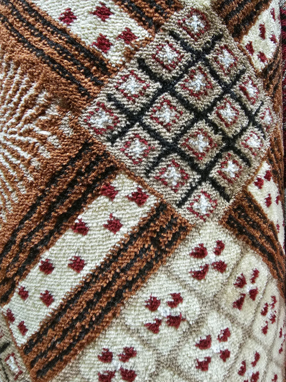 Wall to Wall Carpet Alpha