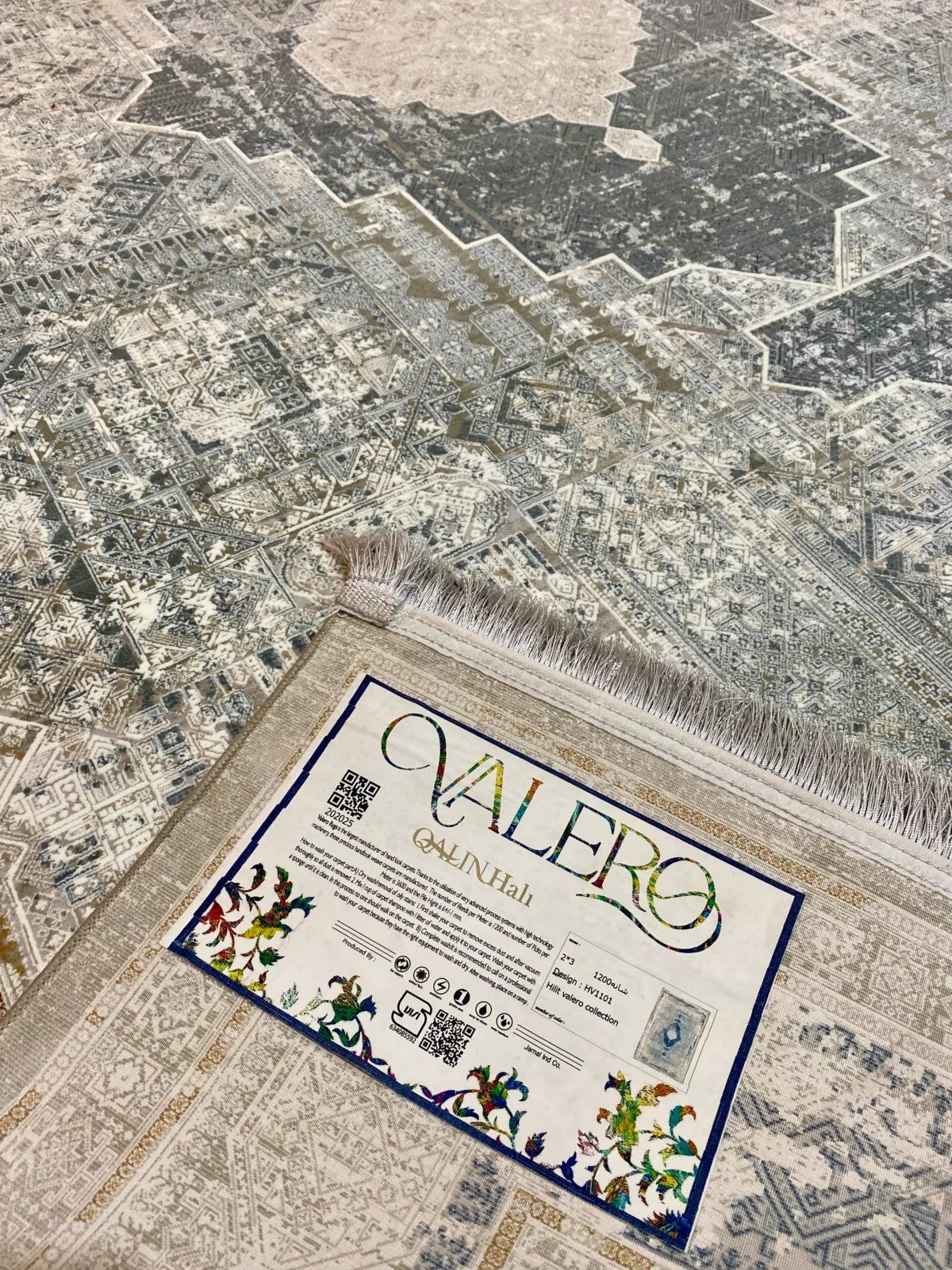 Valero Qalin Hali Grey Rug - Image 4
