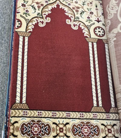 Al-Madina D2 Red Mosque Prayer Roll