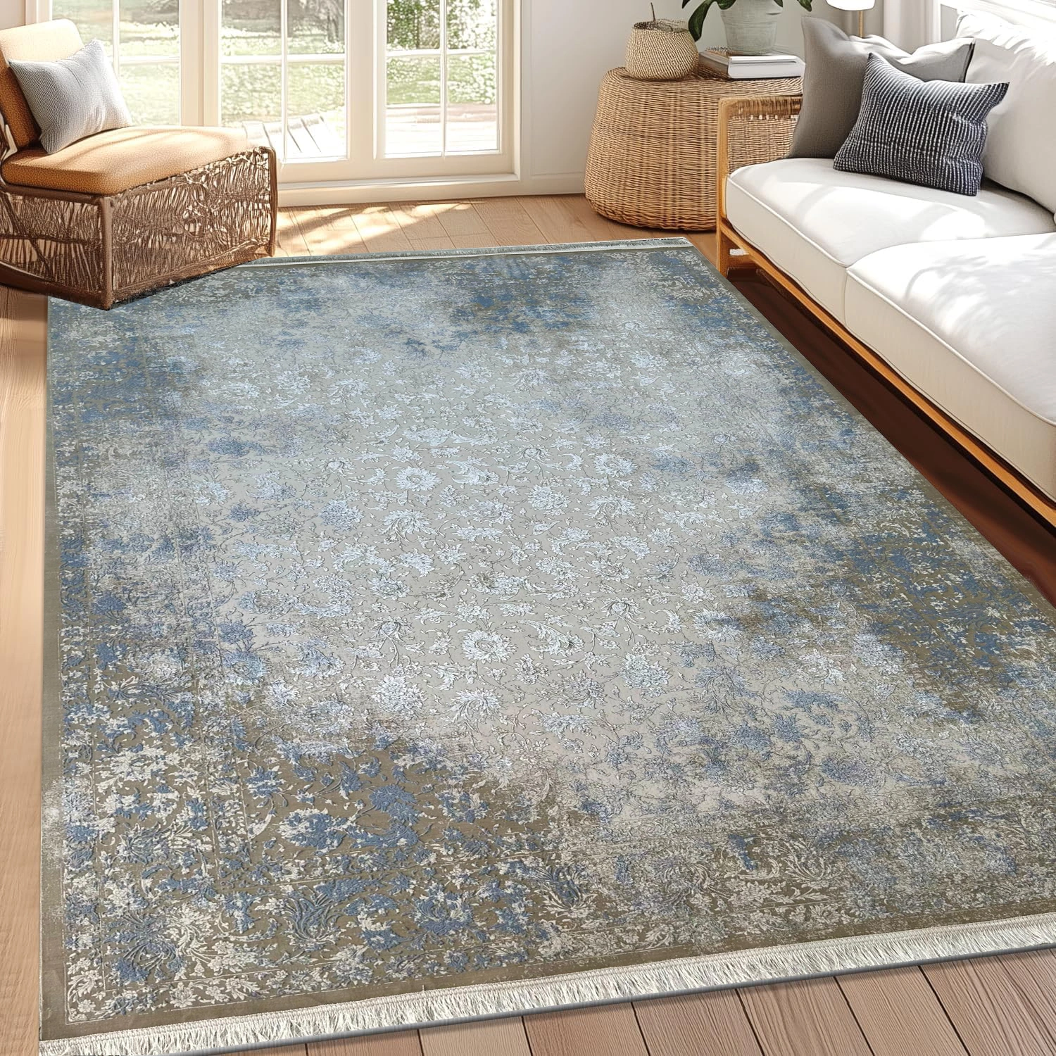Avat Milat Collection GreyBluishWhite Rug