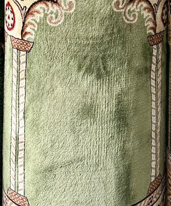 Al-Madina D2 Yasil Mosque Prayer Roll