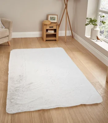 Venus Fantasy Faux Rabbit Fur Rug