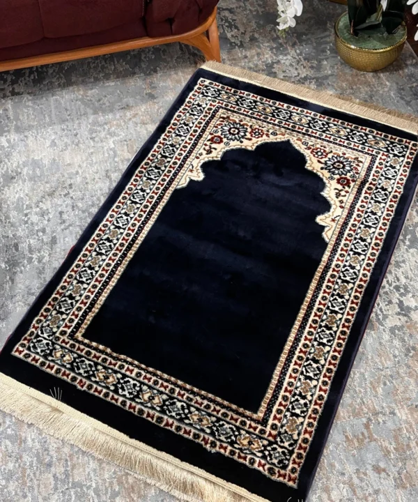 Garnet Janamaz Silky Premium Woven Prayer Mat Style 1