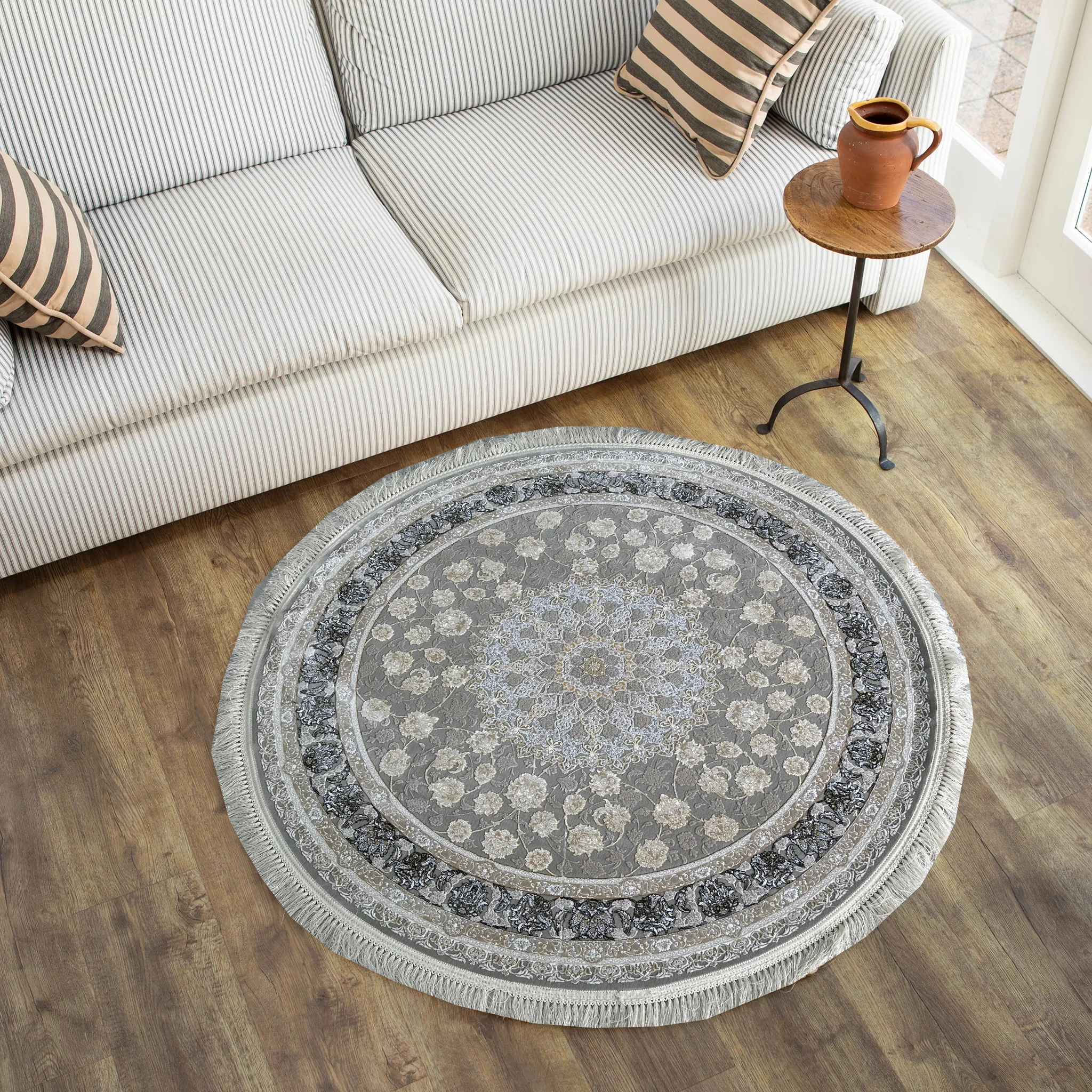 Gheytaran Carpets LGreyOffWhite Circle Rug