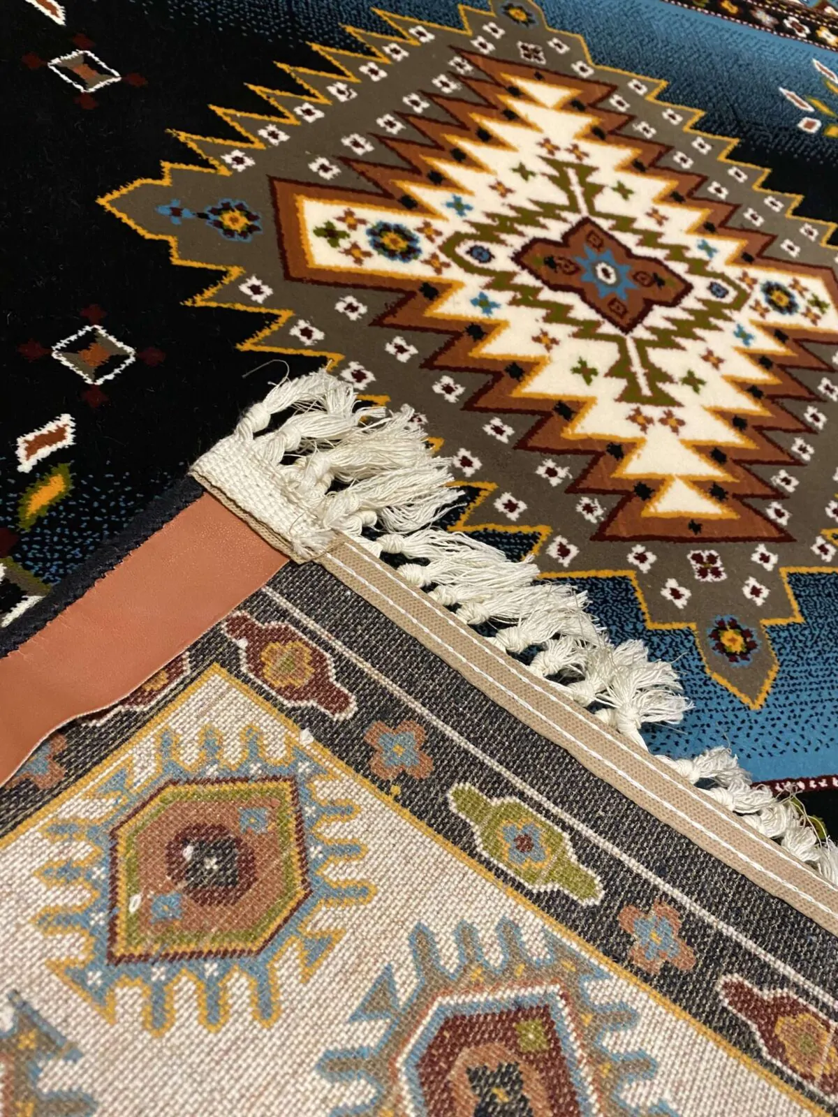Sarvestan 700 Reeds Irani Rug WhiteFerozi Mix back
