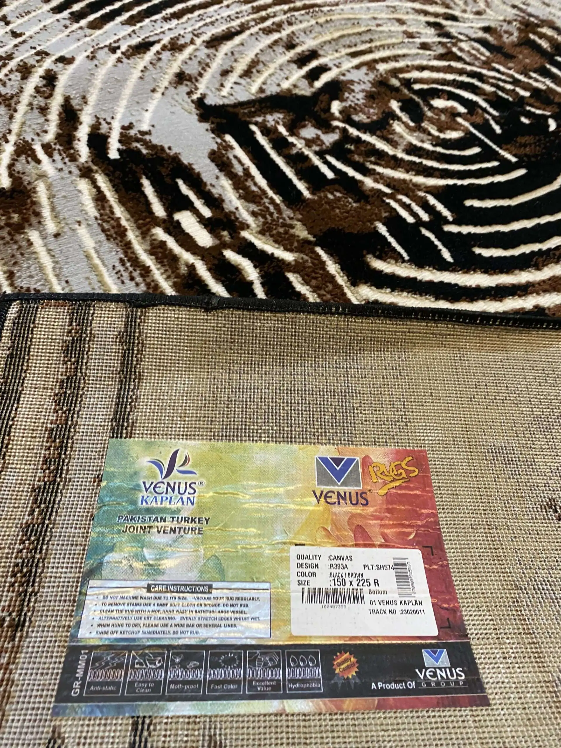 Venus Kaplan Rug Canvas BlackBrown PakTurk back