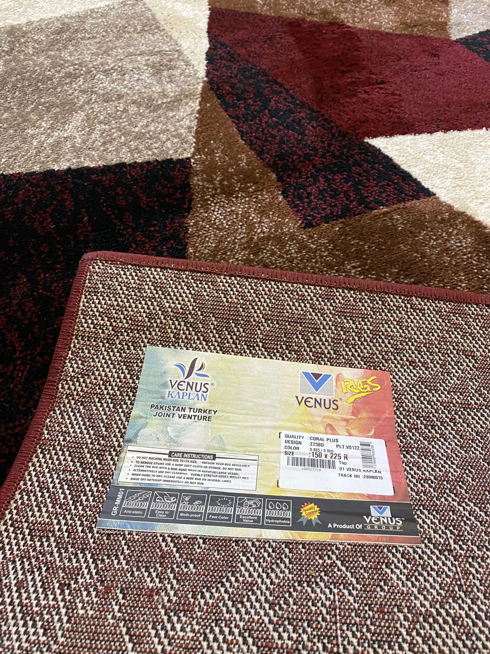 Venus Kaplan Rug Coral Plus Red PakTurk back